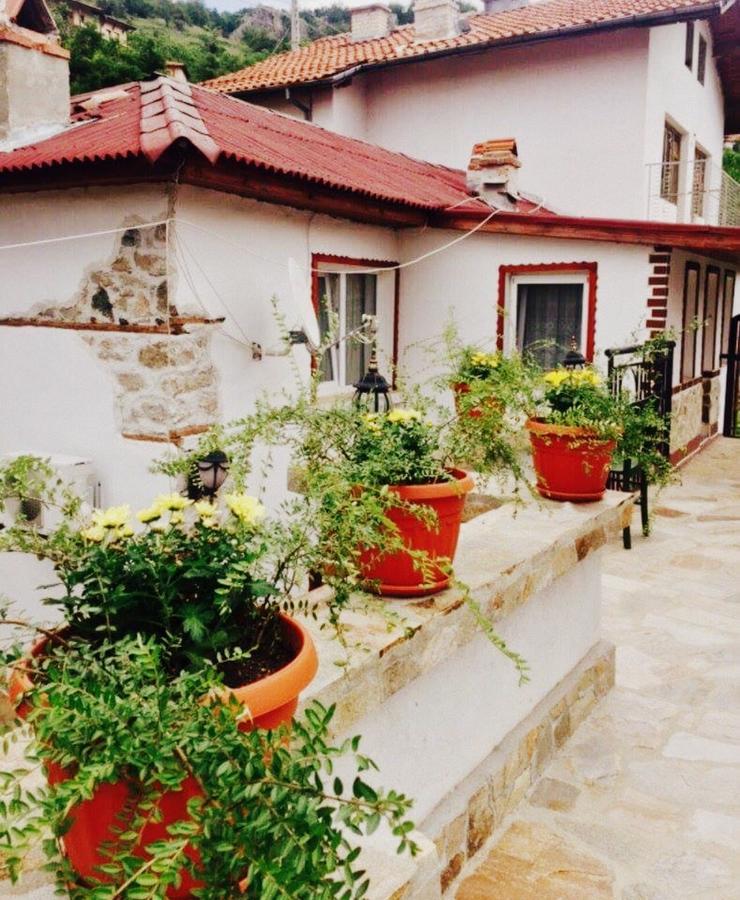Kashtata S Paraklisa Borovo  Ngoại thất bức ảnh